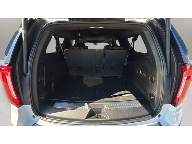 Used 2024 GMC Yukon XL Denali Ultimate image 32