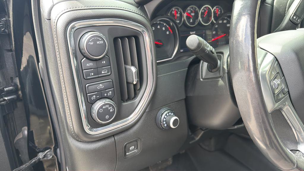 Used 2020 Chevrolet Silverado 1500 LT w/ All-Star Edition image 18