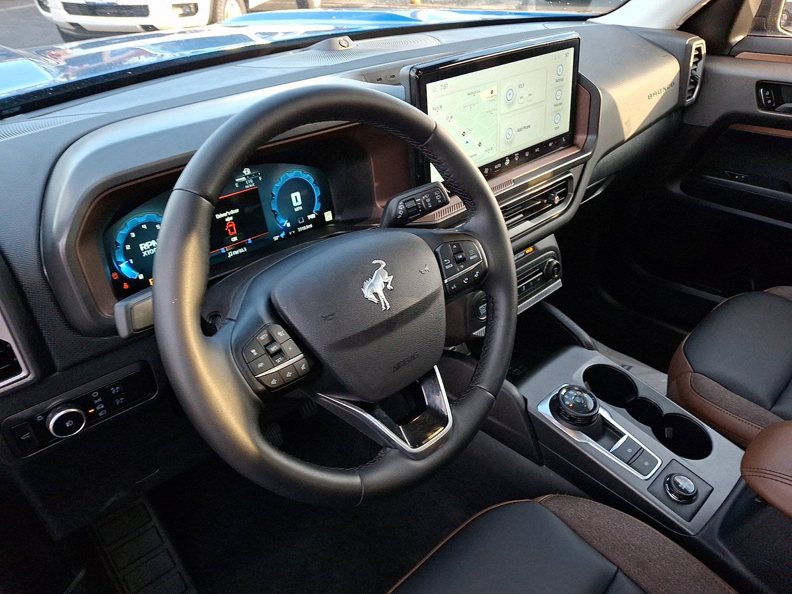 Used 2025 Ford Bronco Sport Outer Banks w/ Outer Banks Tech Package+ AWD/4WD image 16