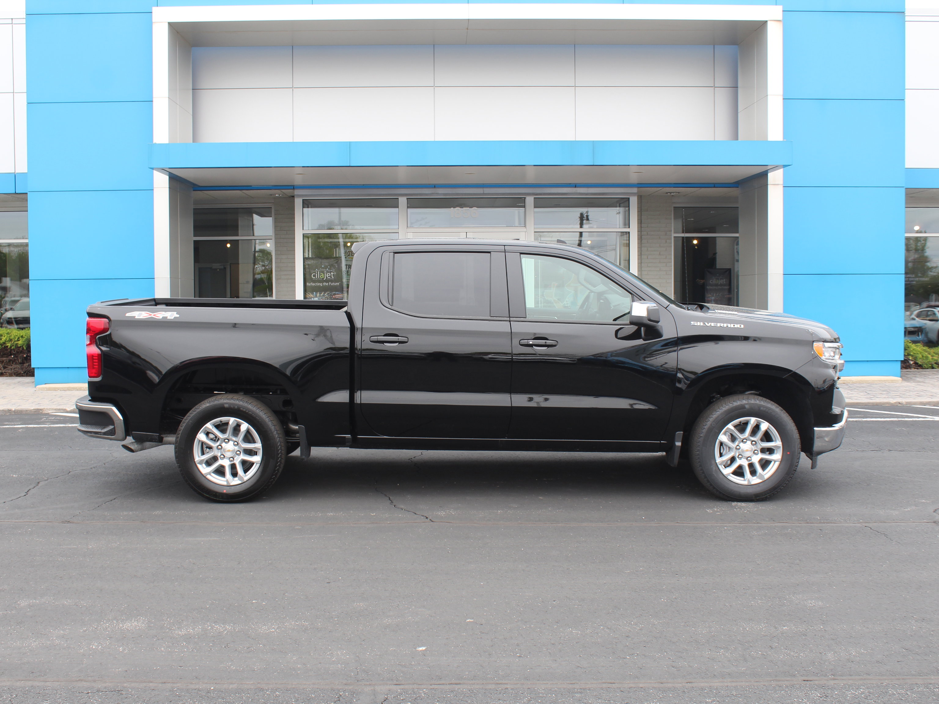 New 2026 Chevrolet Silverado 1500 LT AWD/4WD image 3