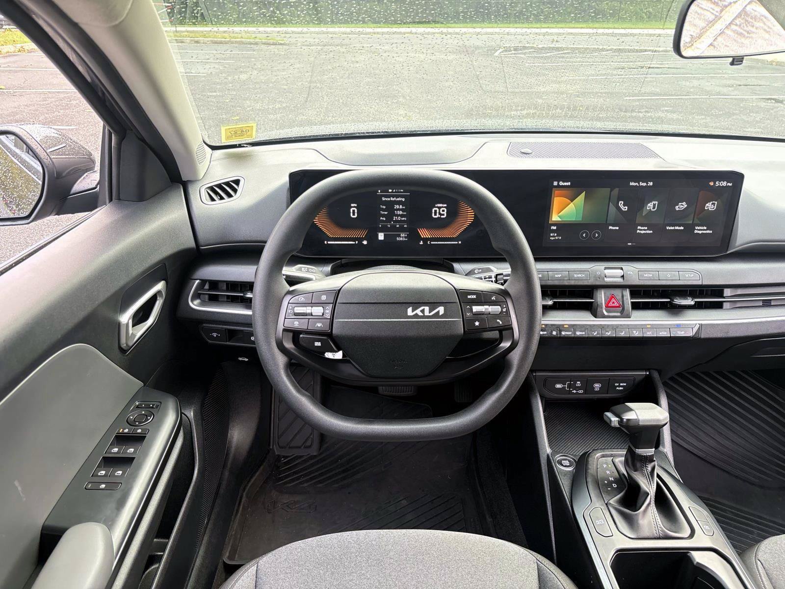 Used 2025 Kia K4 FWD image 14