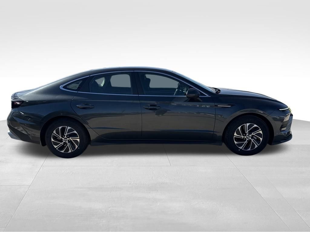 New 2026 Hyundai Sonata Blue image 8