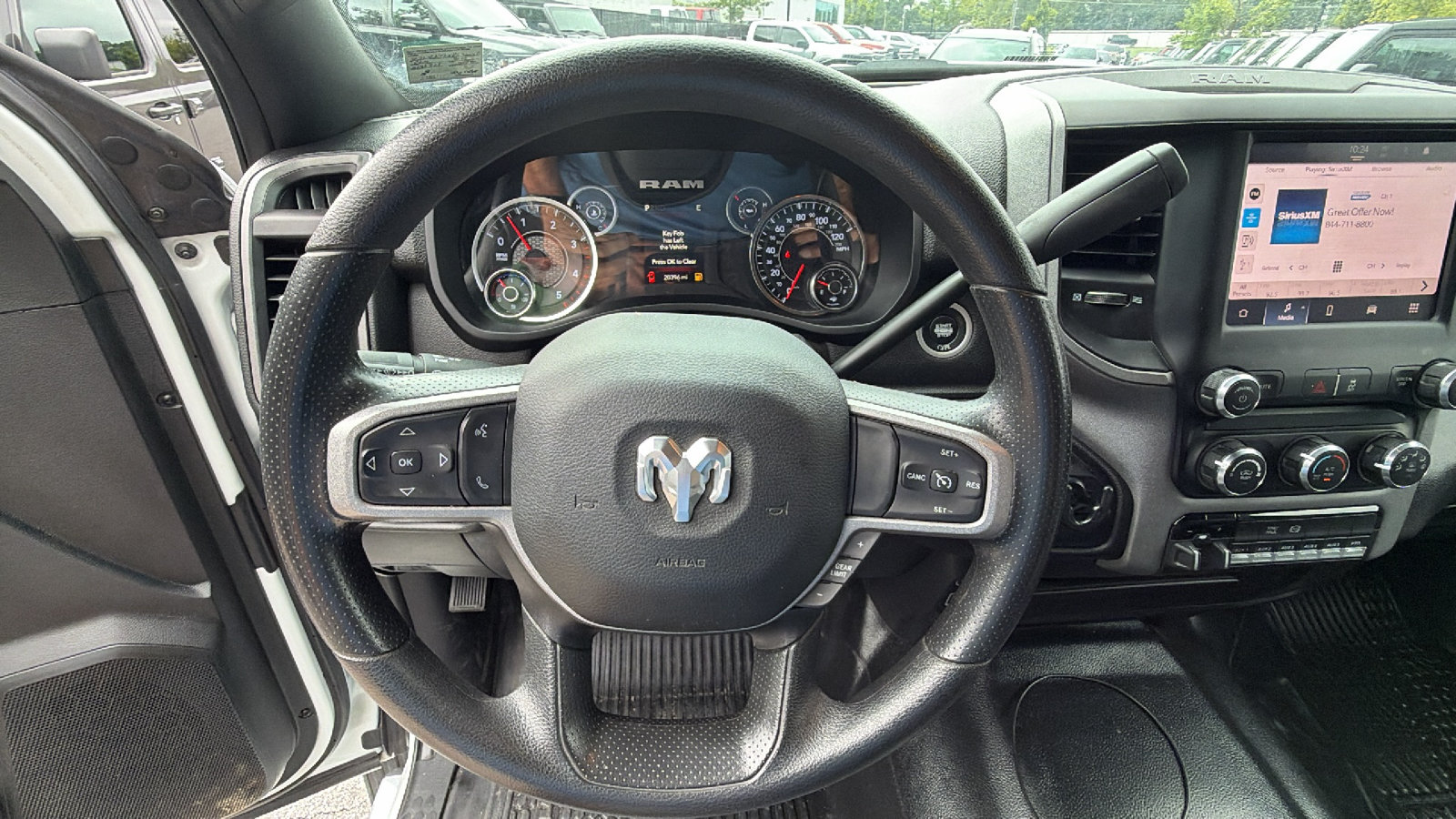 Used 2024 RAM 5500 Tradesman w/ Chrome Appearance Group AWD/4WD image 26