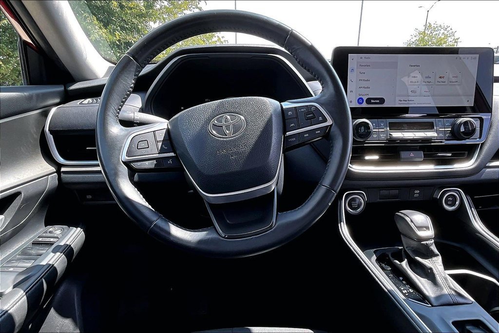 Used 2024 Toyota Grand Highlander AWD image 6