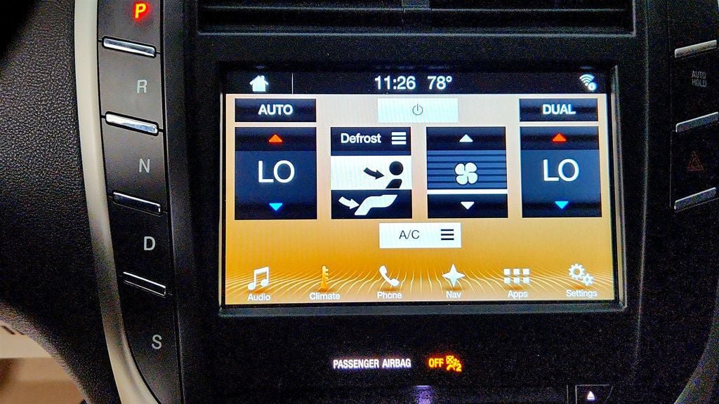 Used 2017 Lincoln MKC Select w/ Select Plus Package AWD/4WD image 18
