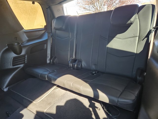 Used 2020 Cadillac Escalade Platinum image 13