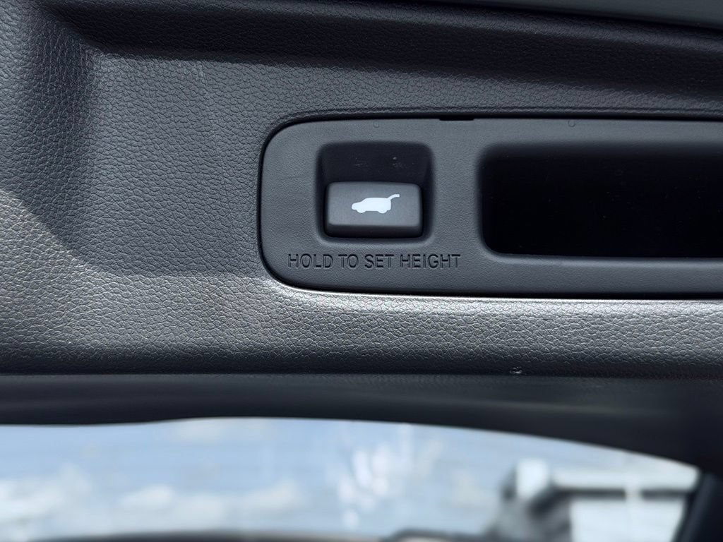 Used 2024 Honda CR-V EX-L image 13