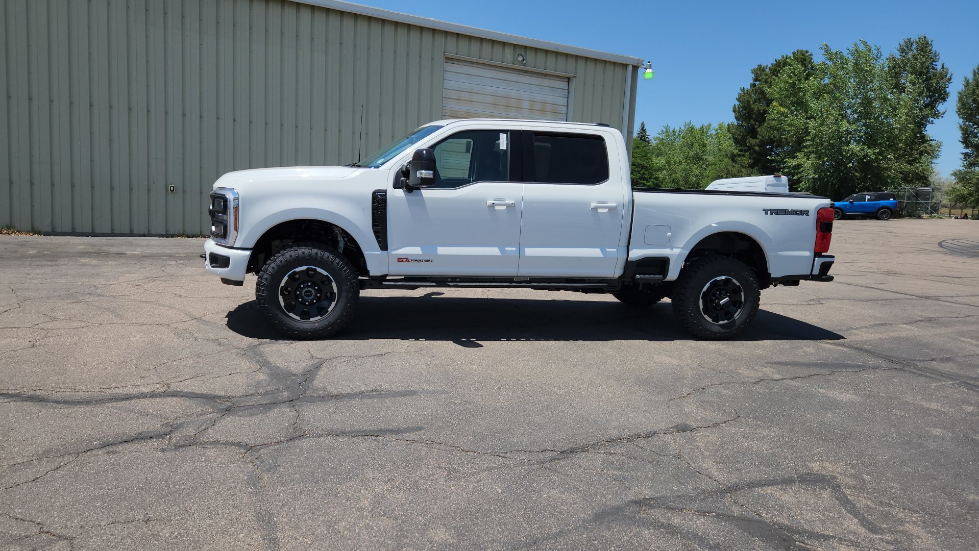 New 2026 Ford F350 Lariat w/ Tremor Off-Road Package AWD/4WD image 3