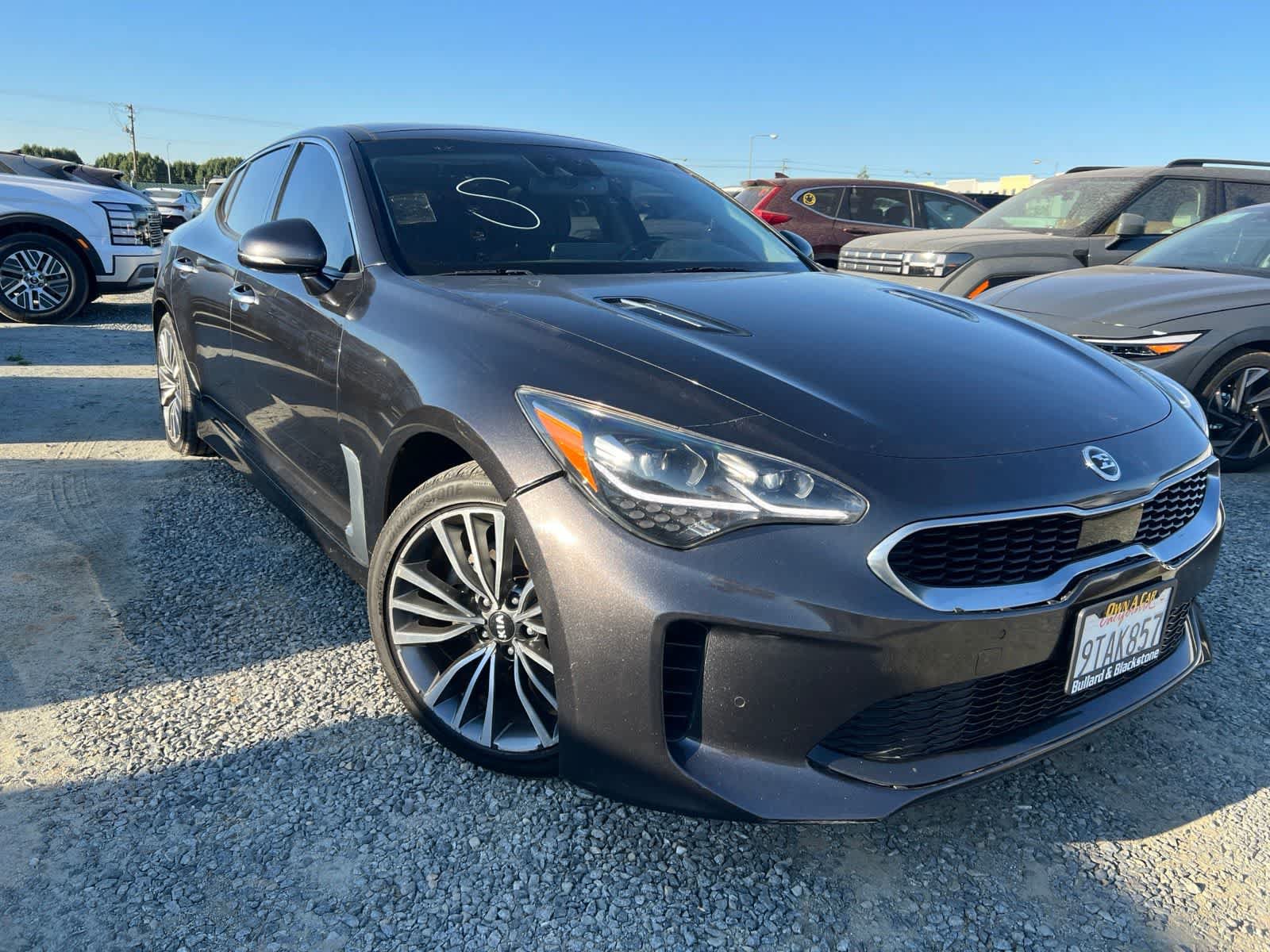 Used 2019 Kia Stinger Premium RWD image 3
