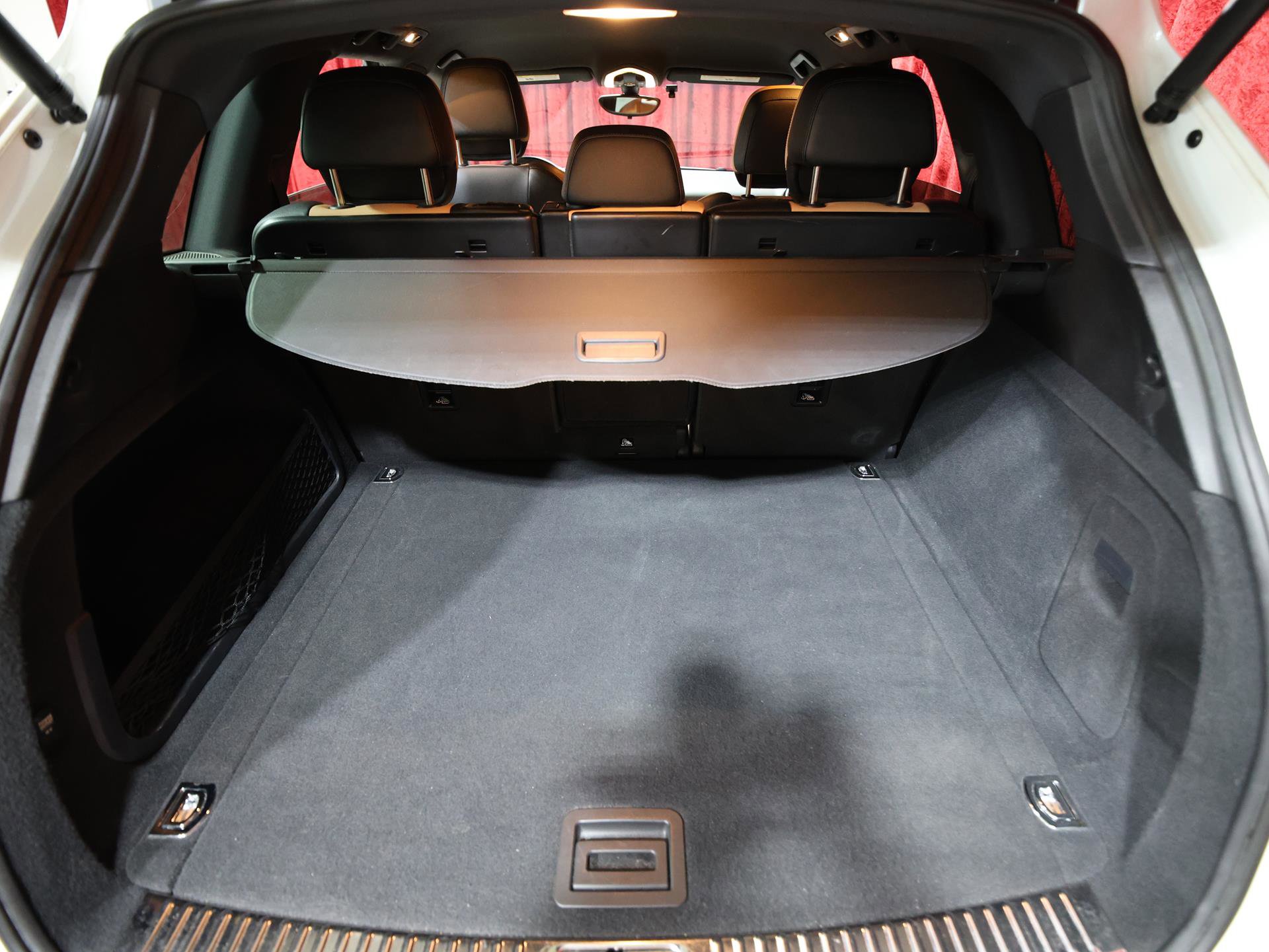 Used 2017 Porsche Cayenne image 25