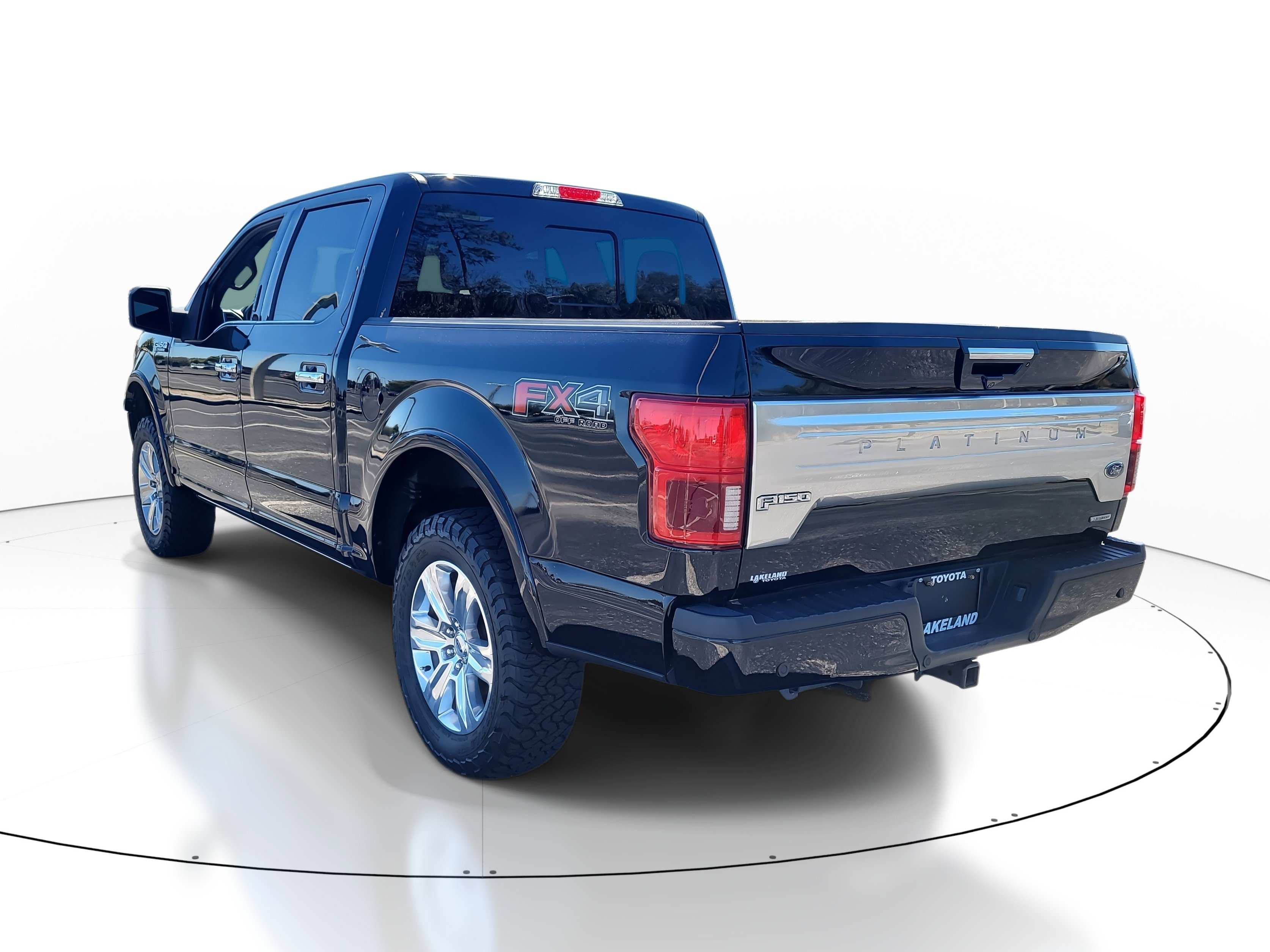 Used 2019 Ford F150 Platinum w/ Equipment Group 701A Luxury image 5