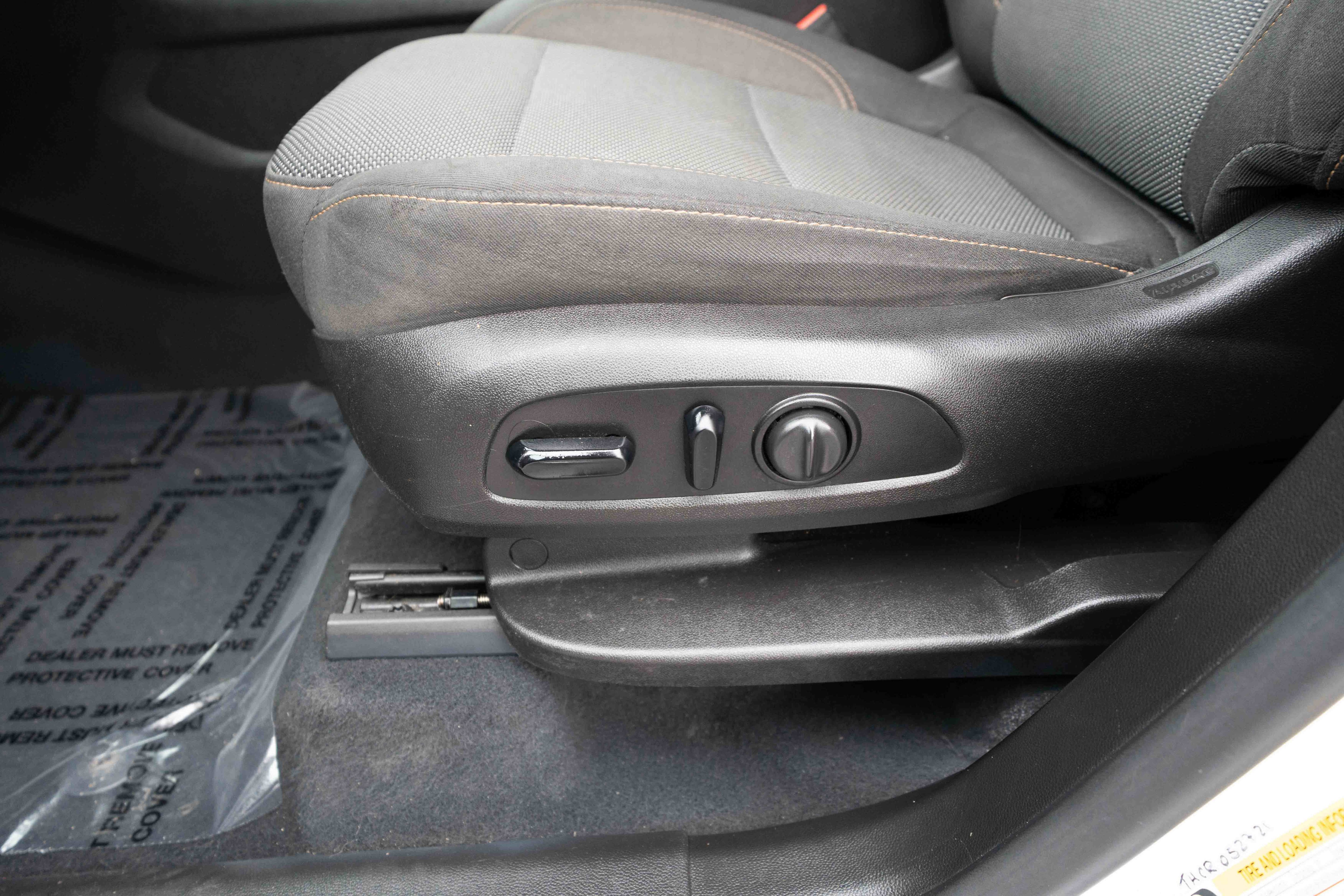 Used 2018 Chevrolet Traverse LT image 12