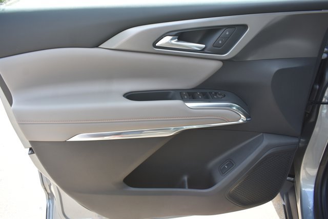 New 2026 Chevrolet Traverse LT w/ LPO, Floor Liner Package FWD image 11