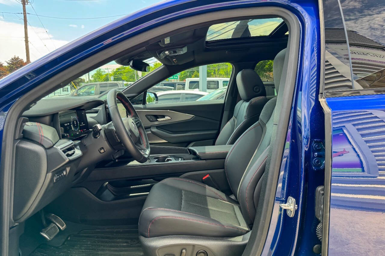 Used 2024 Acura ZDX A-Spec image 16