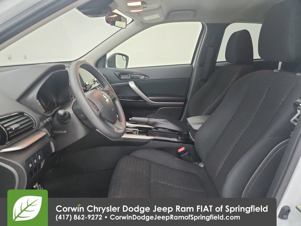 Used 2023 Mitsubishi Eclipse Cross LE AWD/4WD image 18