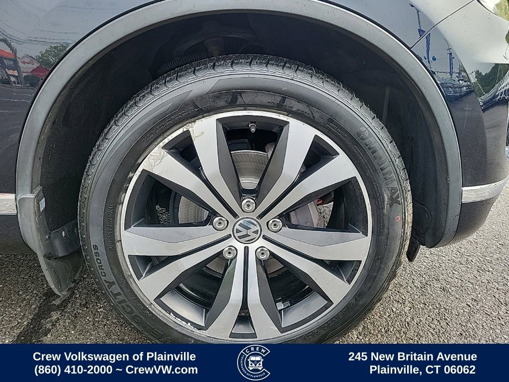 Used 2017 Volkswagen Touareg Wolfsburg Edition AWD/4WD image 20