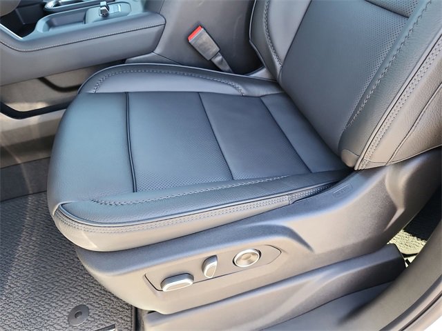 New 2026 GMC Sierra 3500 Denali w/ Denali Reserve Package image 19