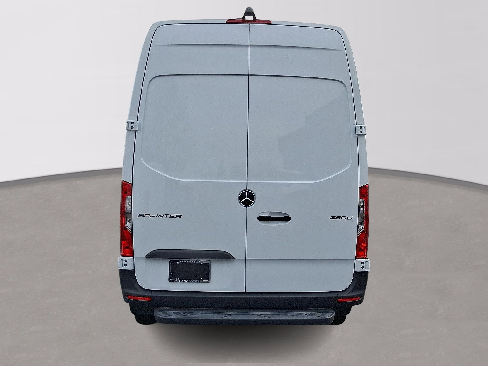 Used 2025 Mercedes-Benz Sprinter 2500 image 5