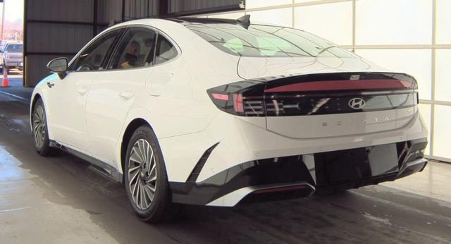 Used 2025 Hyundai Sonata Limited image 4