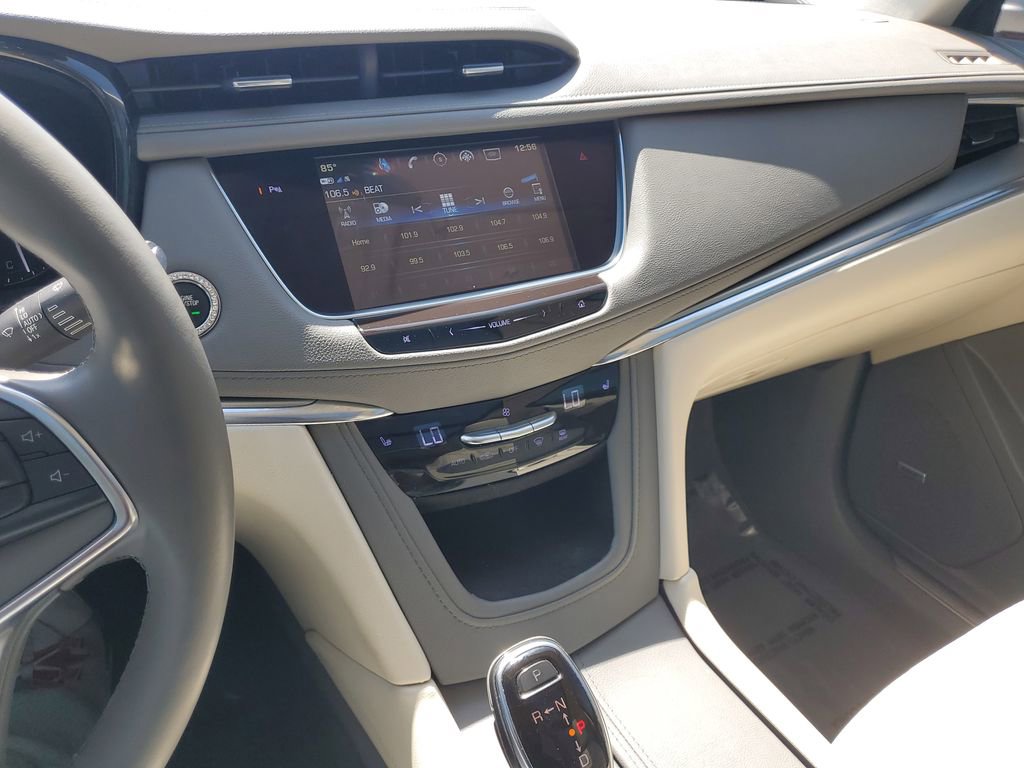 Used 2019 Cadillac XT5 Luxury image 22