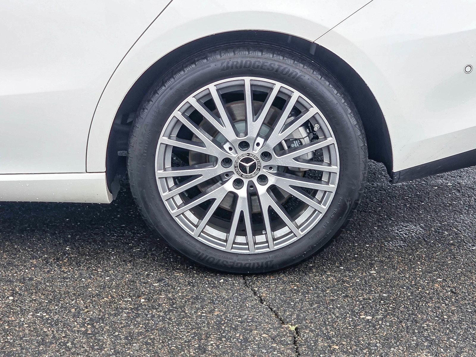 Certified 2025 Mercedes-Benz CLA 250 4MATIC image 9