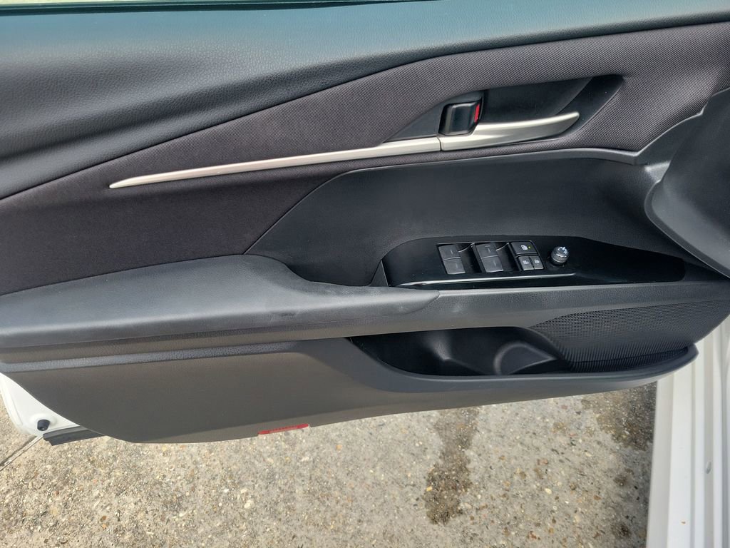 Certified 2025 Toyota Camry LE FWD image 12