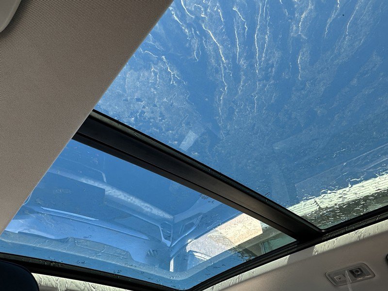 New 2025 Volkswagen Taos SEL image 9