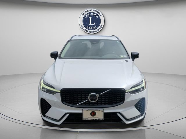 Used 2024 Volvo XC60 B5 Plus AWD/4WD image 12