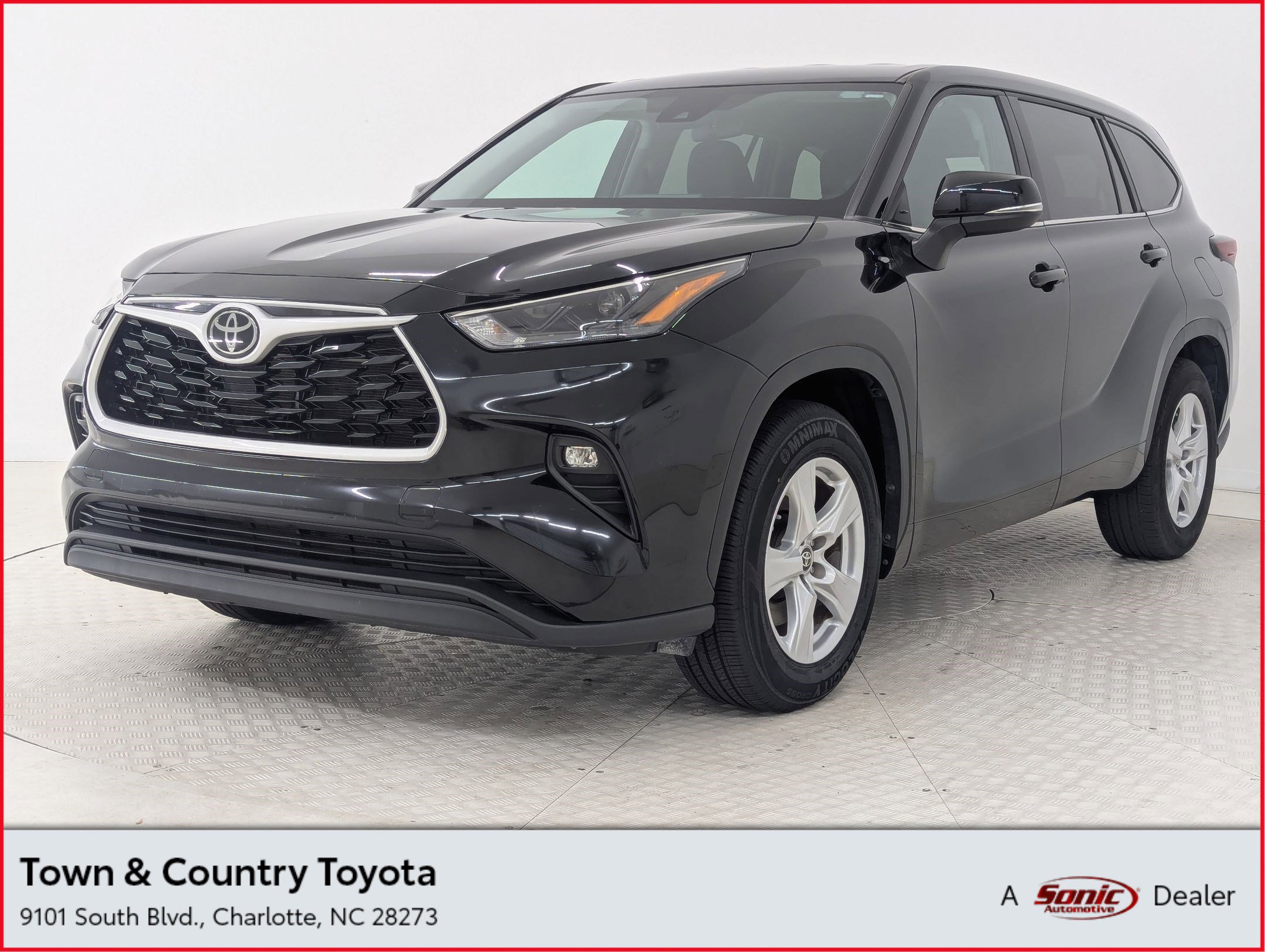 Used 2024 Toyota Highlander LE