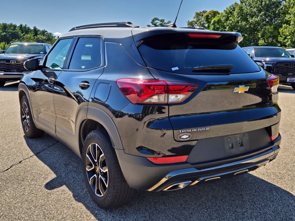Used 2023 Chevrolet TrailBlazer ACTIV w/ Convenience Package FWD image 3
