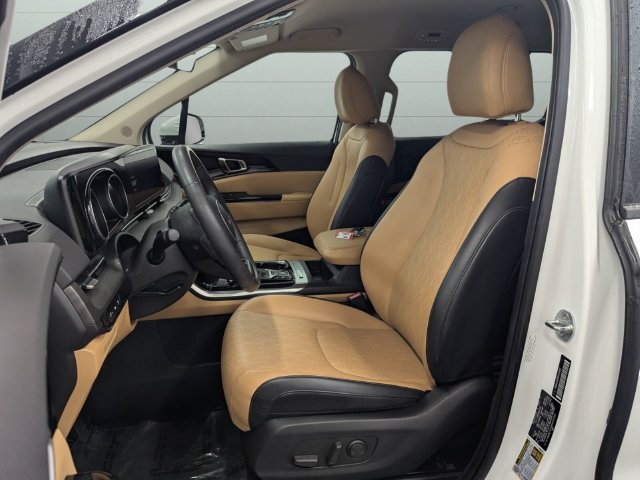 Certified 2024 Kia Carnival EX FWD image 12