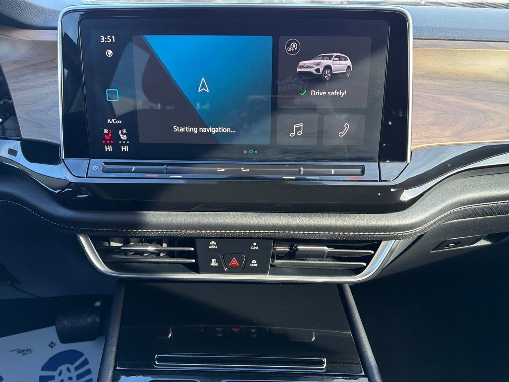 Used 2025 Volkswagen Atlas SE w/ Panoramic Sunroof Package image 24