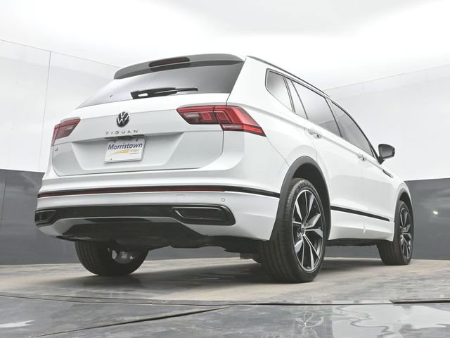 Used 2022 Volkswagen Tiguan SE R-Line FWD image 44