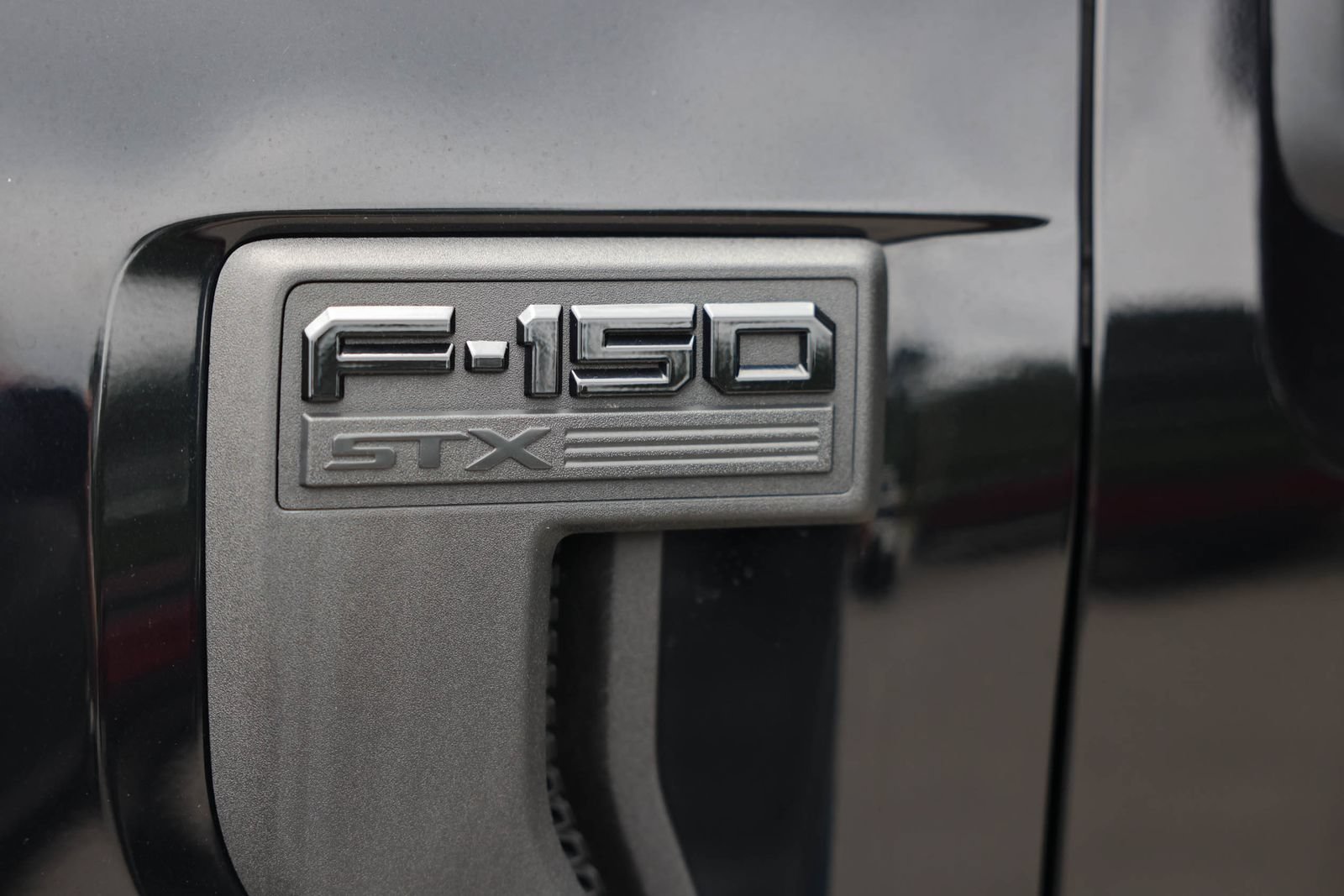 Used 2022 Ford F150 XL w/ STX Black Appearance Package AWD/4WD image 24