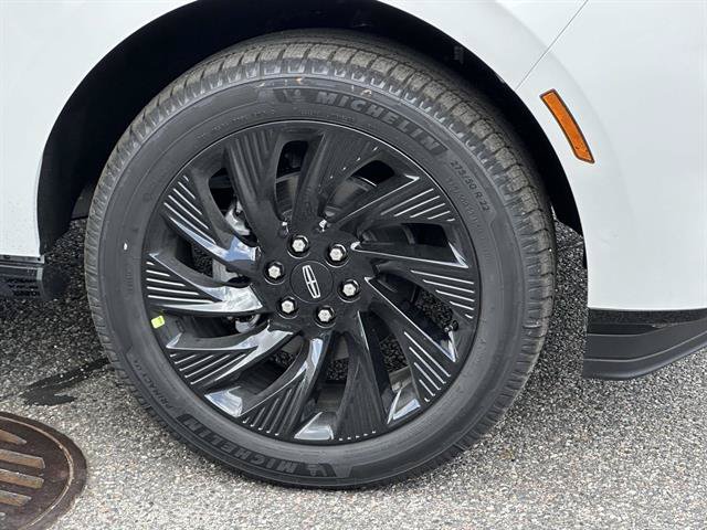 New 2027 Lincoln Navigator Reserve w/ Jet Appearance Package AWD/4WD image 6