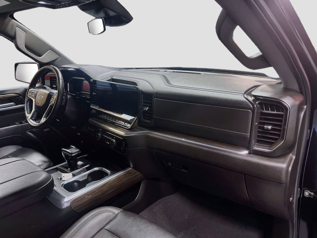 Used 2024 Chevrolet Silverado 1500 RST w/ Redline Edition AWD/4WD image 30