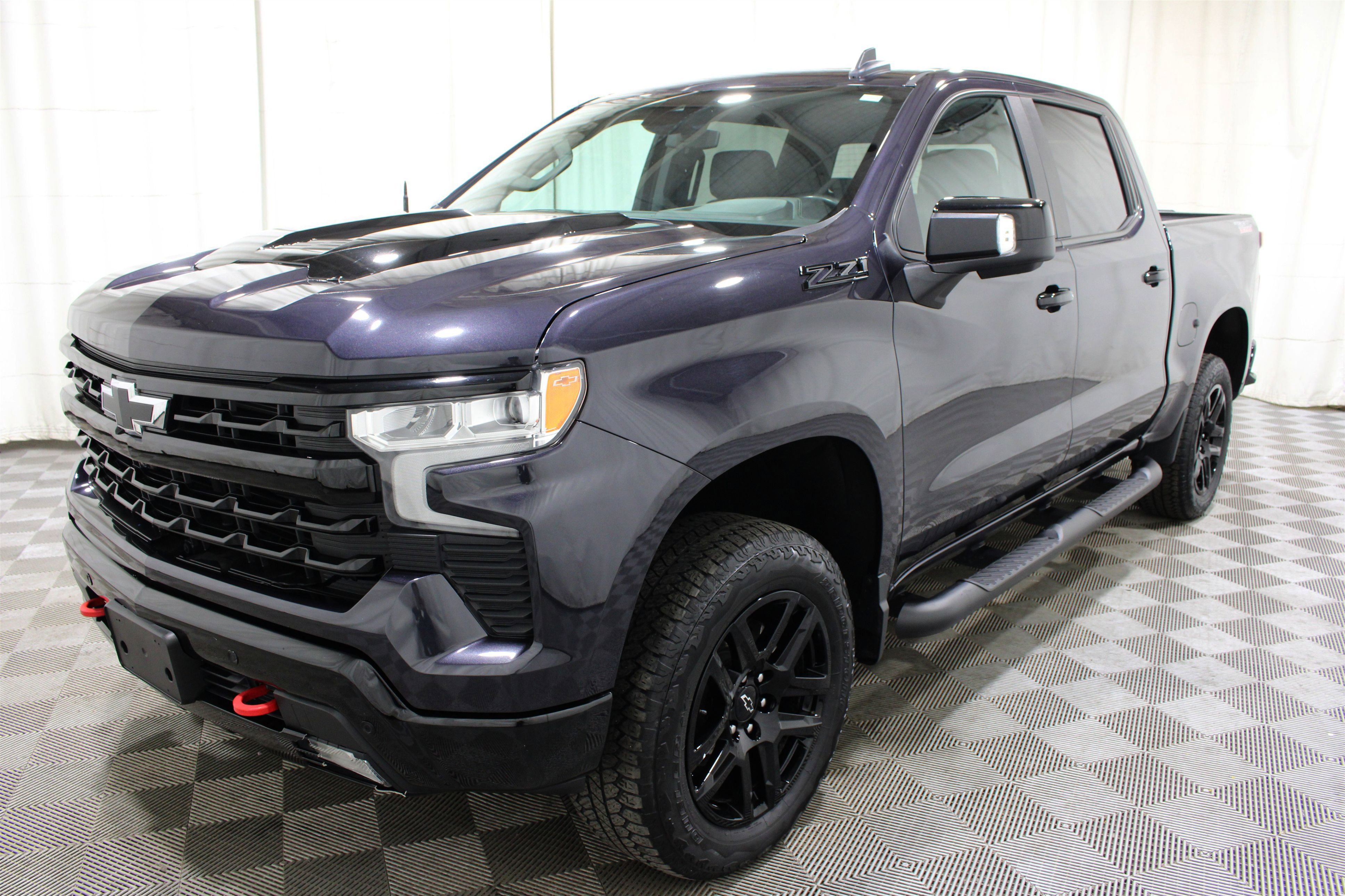 Used 2024 Chevrolet Silverado 1500 LT Trail Boss w/ LT Trail Boss Premium Package AWD/4WD image 33