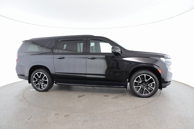 Used 2022 Chevrolet Suburban RST image 23