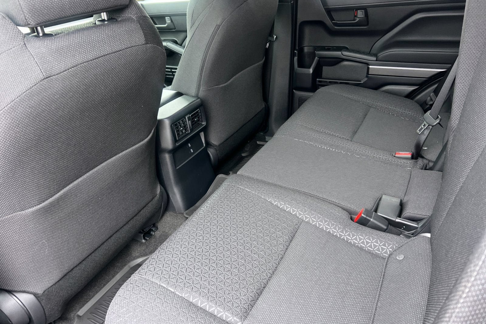 New 2026 Toyota 4Runner SR5 AWD/4WD image 11