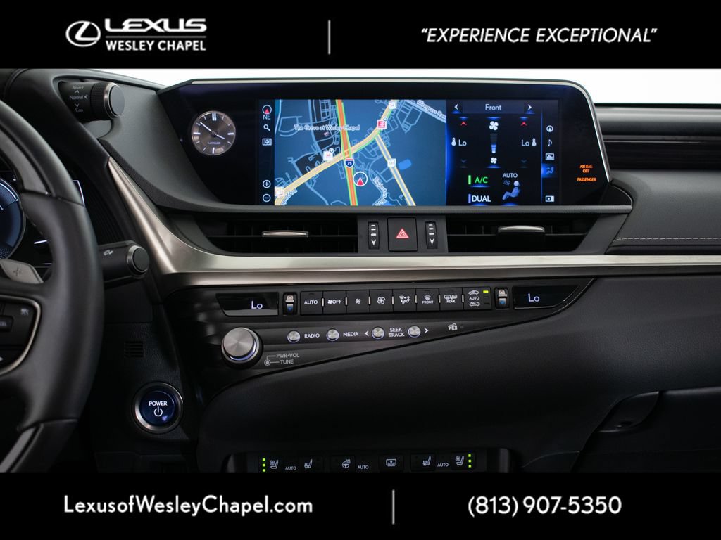 Used 2021 Lexus ES 300h Ultra Luxury w/ Accessory Package 2 FWD image 18