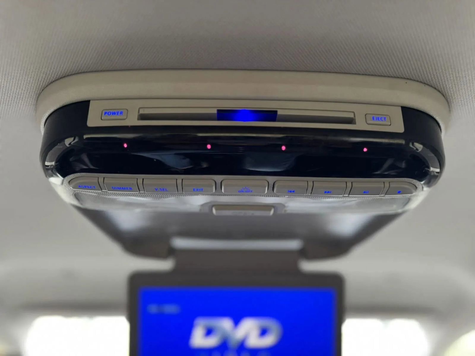 Used 2017 Chrysler Pacifica Touring-L FWD image 36