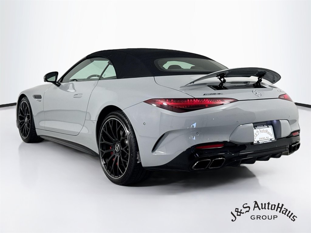 Used 2022 Mercedes-Benz SL 55 AMG 4MATIC w/ Driver Assistance Package image 49