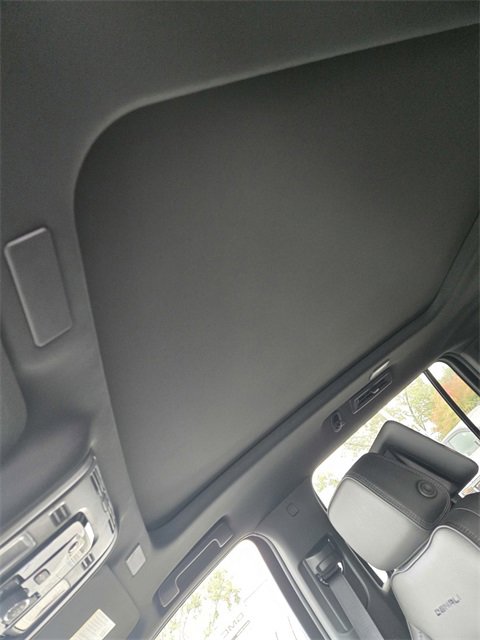 New 2026 GMC Yukon XL Denali w/ Denali Reserve Package image 20