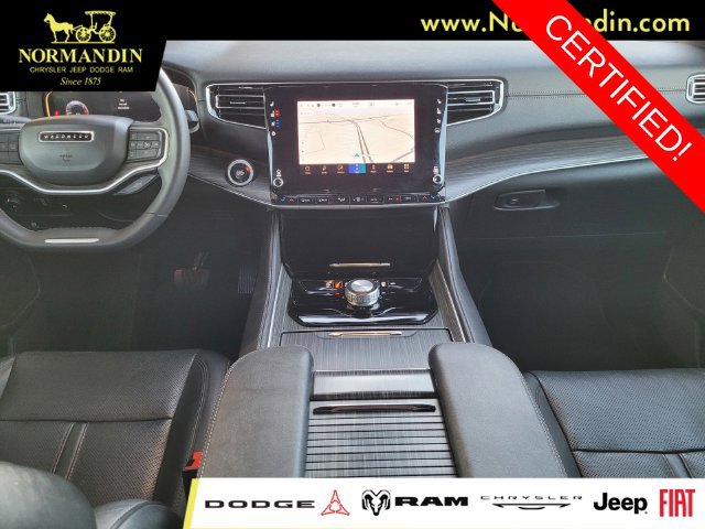 Certified 2024 Jeep Wagoneer L Series II w/ Flexible Seating Group RWD image 6