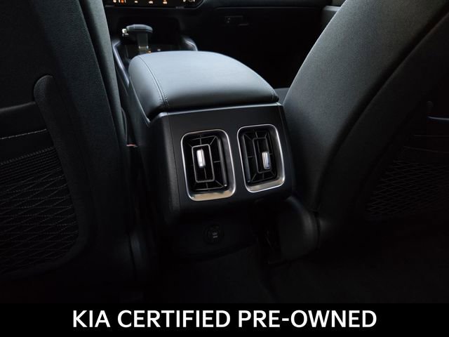 Certified 2025 Kia Sorento LX FWD image 16