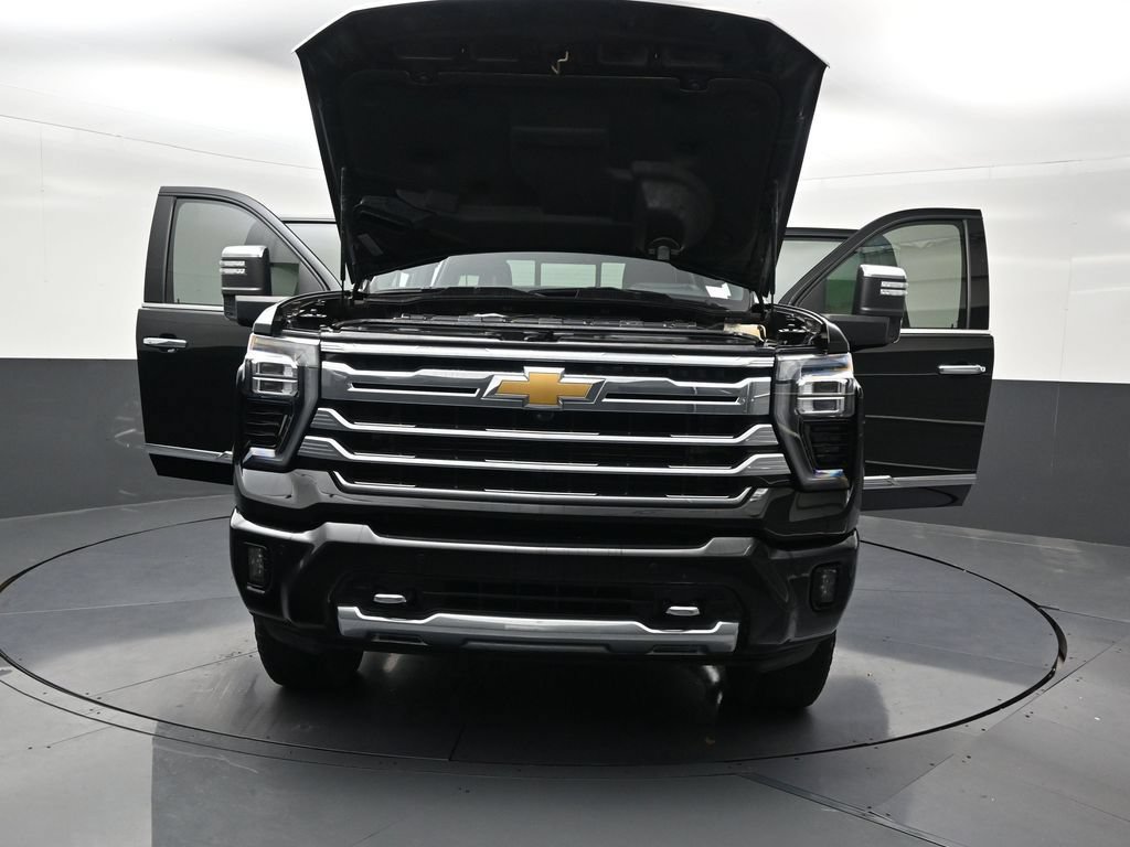 Used 2024 Chevrolet Silverado 2500 High Country w/ High Country Premium Package AWD/4WD image 38