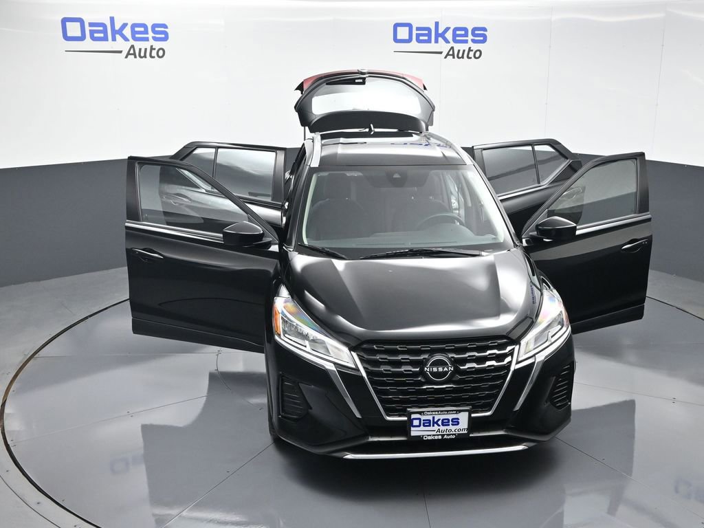 Used 2024 Nissan Kicks SV image 55