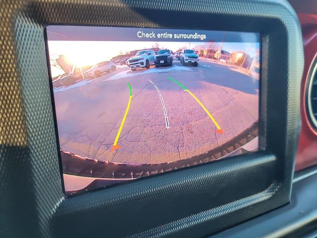 Used 2021 Jeep Wrangler Unlimited Rubicon w/ Steel Bumper Group image 15