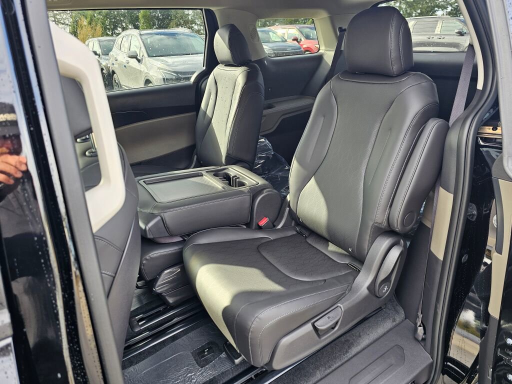 New 2026 Kia Carnival image 22