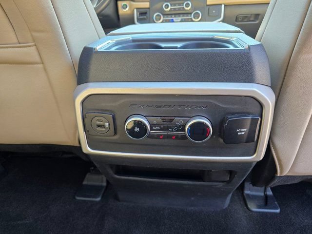 Used 2022 Ford Expedition Limited AWD/4WD image 39